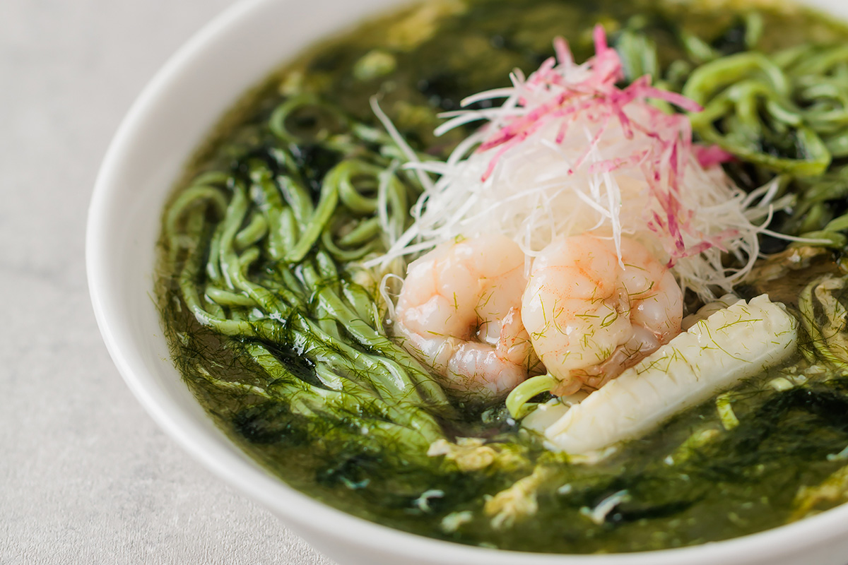 翡翠湯麺 ～高知県産青のりのヒスイ汁そば～